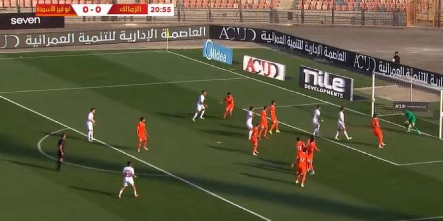 ثنائي الزمالك يخوضا فقرة تدريبات بدنية في استاد القاهرة بعد انتهاء مباراة أبو قير - شبكة أطلس سبورت